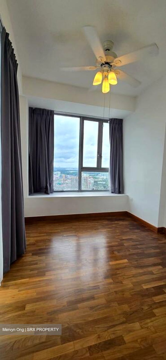 Centro Residences (D20), Condominium #508696861